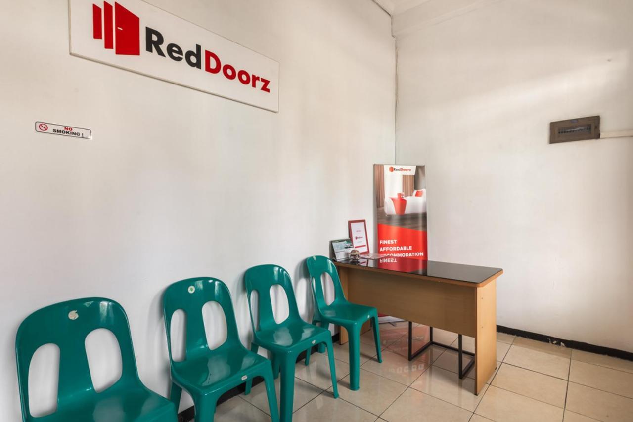 Reddoorz Near Widya Mandala University Surabaya Eksteriør bilde